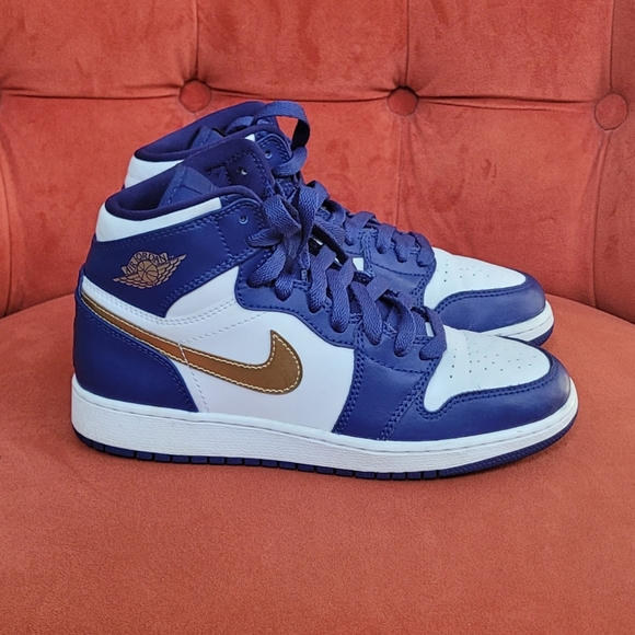 jordan 1 retro size 4.5